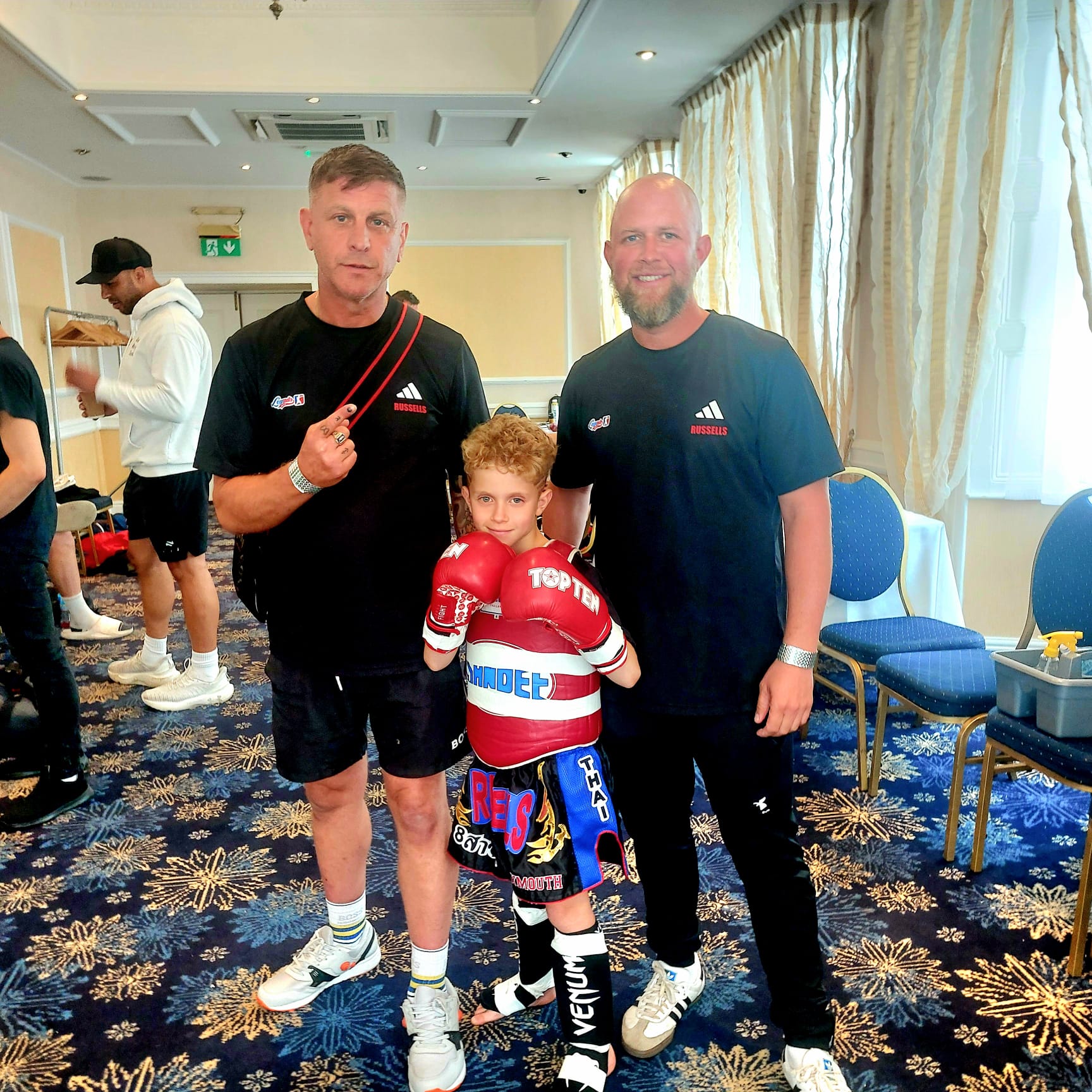 1000280744 gareth, max and richard at the fight